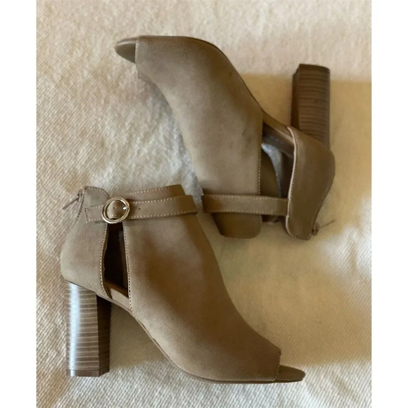 Madden Girl Women's Beige Open Toe Booties High Heel Ankle Strap - Picture 1 of 9